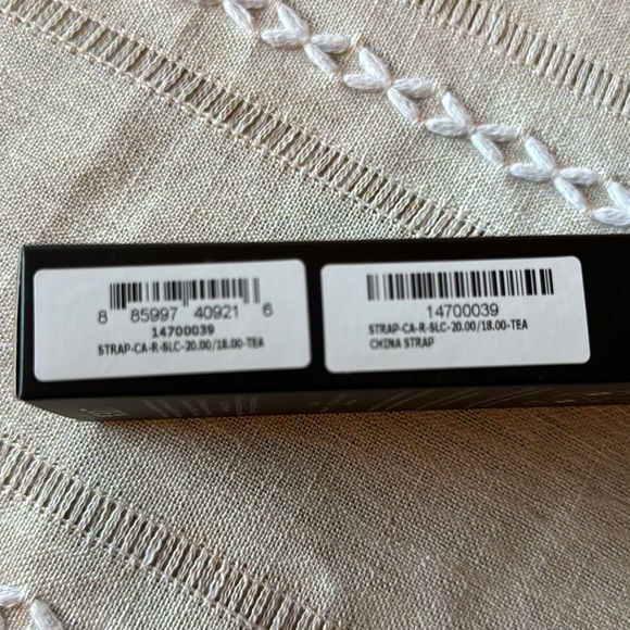 🦄RARE Rose Gold Hardware/ COACH Signature C Rubber Apple Watch® Band ~38\40mm - Picture 7 of 13